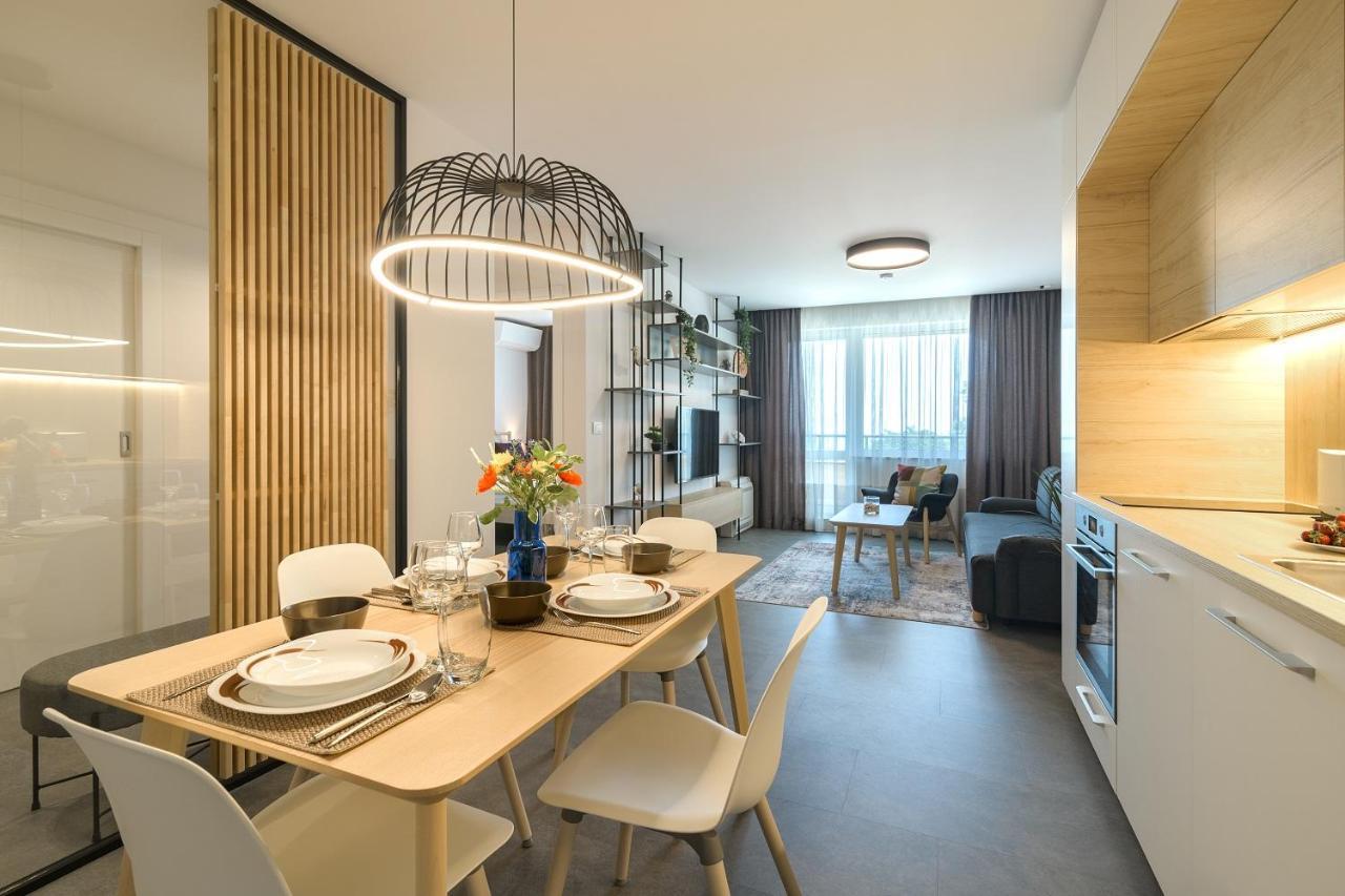 Nobile Apartment - Coral Residence Complex With Parking & Pool Varna Exterior photo
